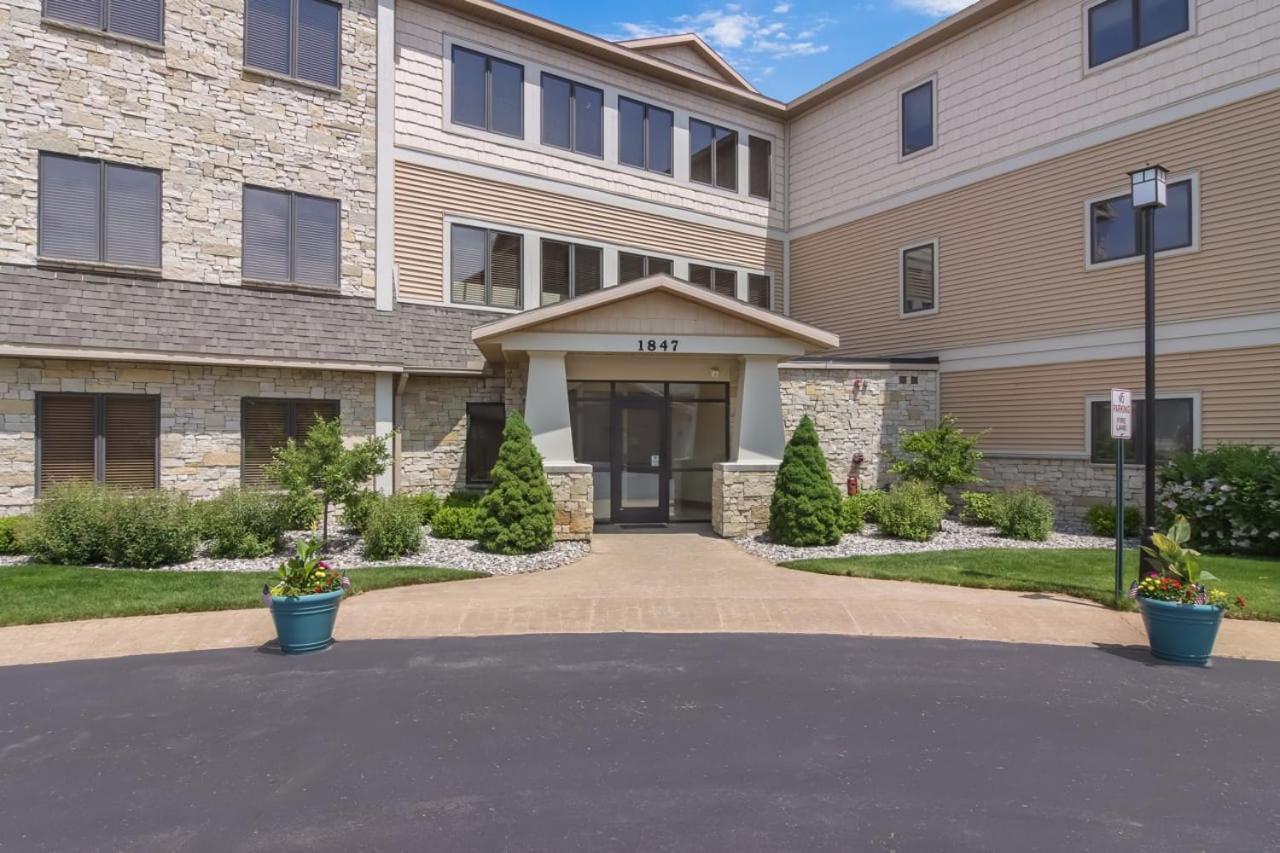 Sugar Beach Villa 1012 Luxury Waterfront Condo Traverse City Exterior foto