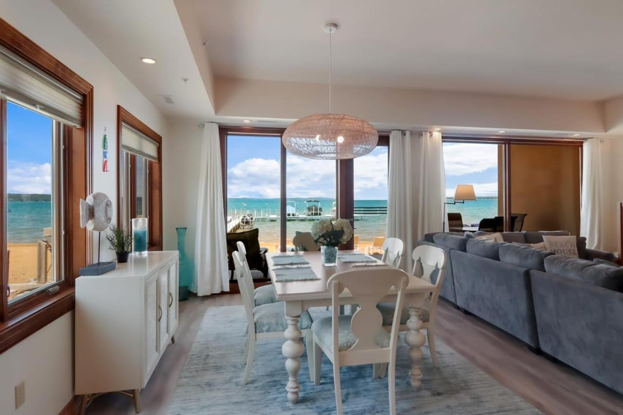 Sugar Beach Villa 1012 Luxury Waterfront Condo Traverse City Exterior foto
