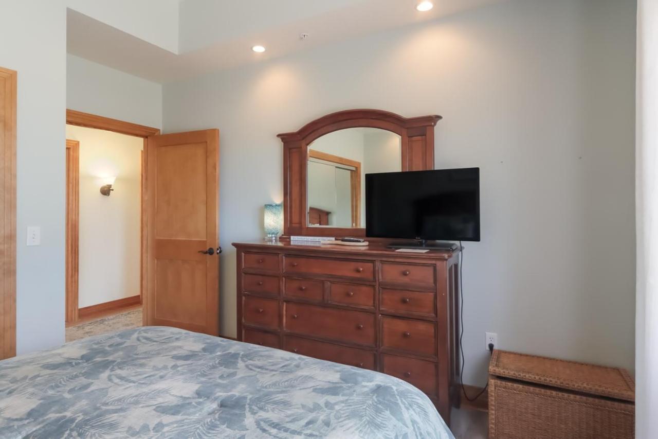 Sugar Beach Villa 1012 Luxury Waterfront Condo Traverse City Exterior foto