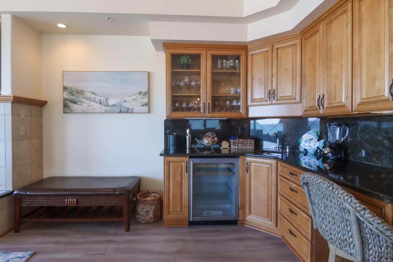 Sugar Beach Villa 1012 Luxury Waterfront Condo Traverse City Exterior foto