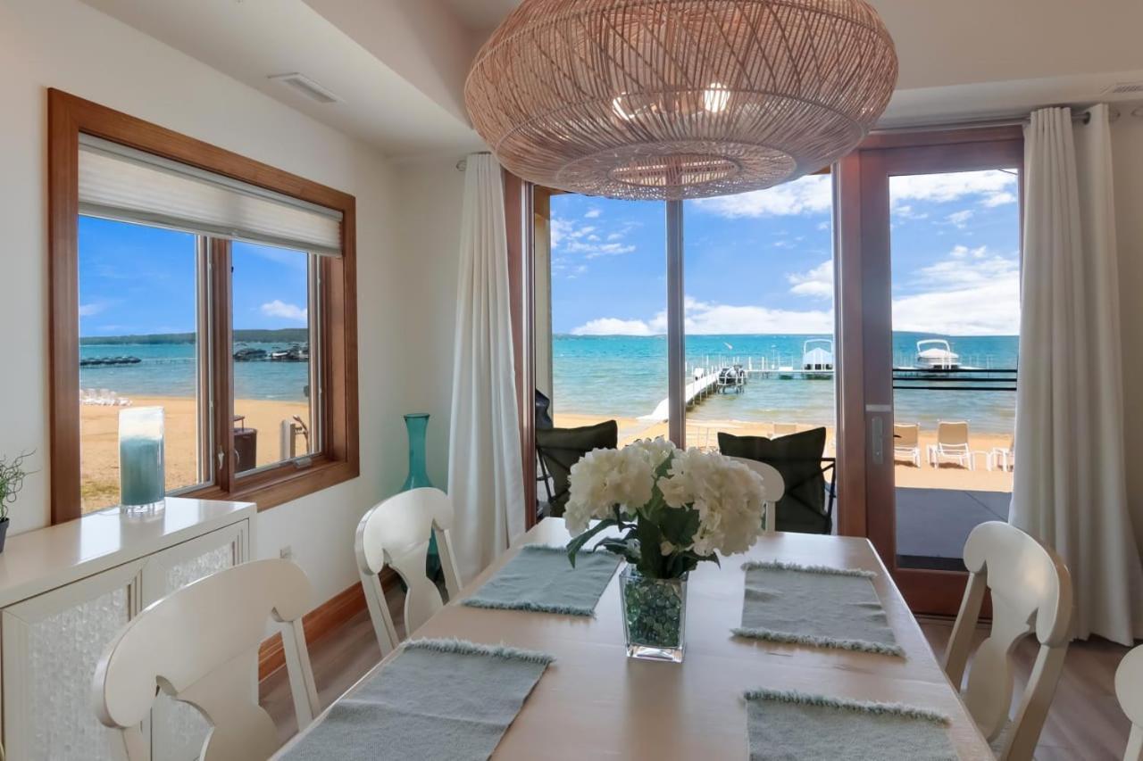 Sugar Beach Villa 1012 Luxury Waterfront Condo Traverse City Exterior foto
